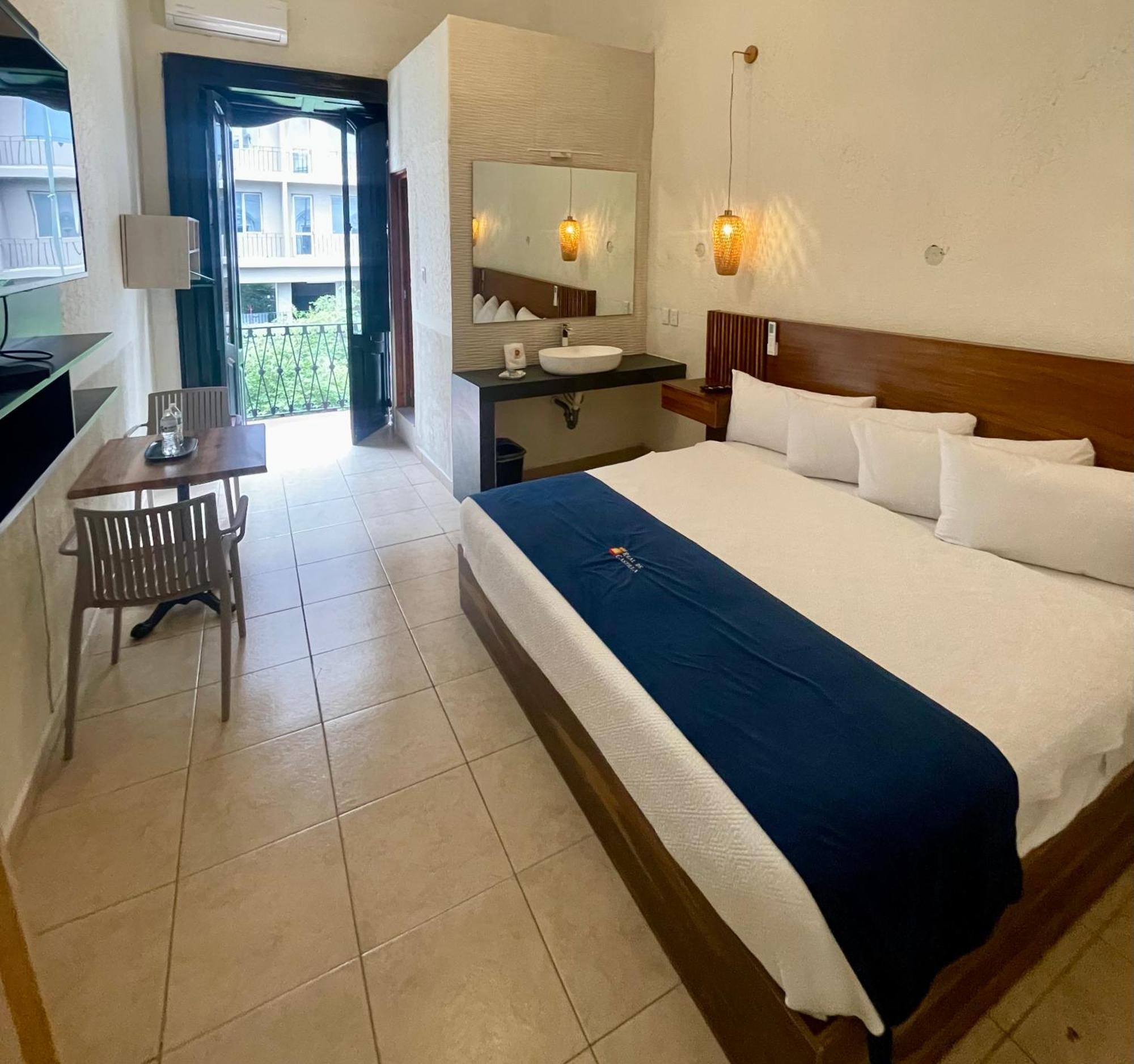 Hotel Real De Castilla Nuovo Guadalajara Eksteriør bilde
